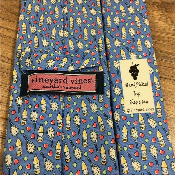 vineyard vines 40 Love Sea Splash 100% Silk New - Picture 2 of 3